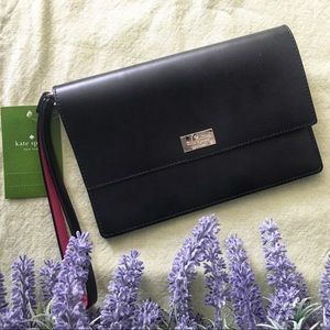 Reduced price! kate spade Mollie Wristlet 💋